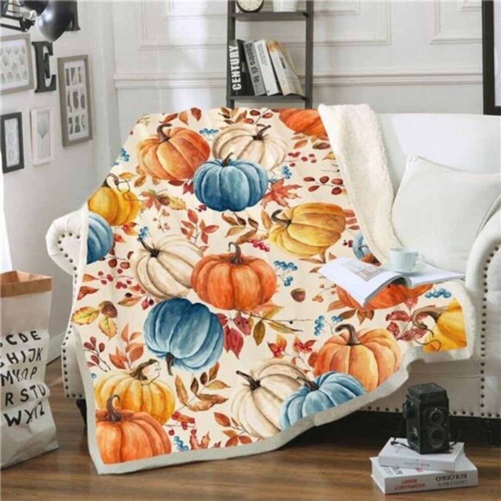 Fall Pumpkins Throw Blanket - Cozy‎ Autumn Fleece, 40"x50" for Couch, Bed & Dorm